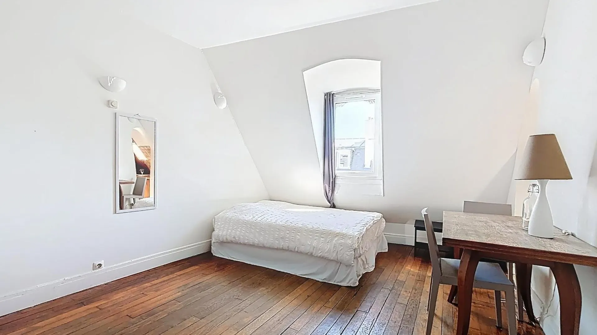 Charming Apartment Near Grands Boulevards Paryż