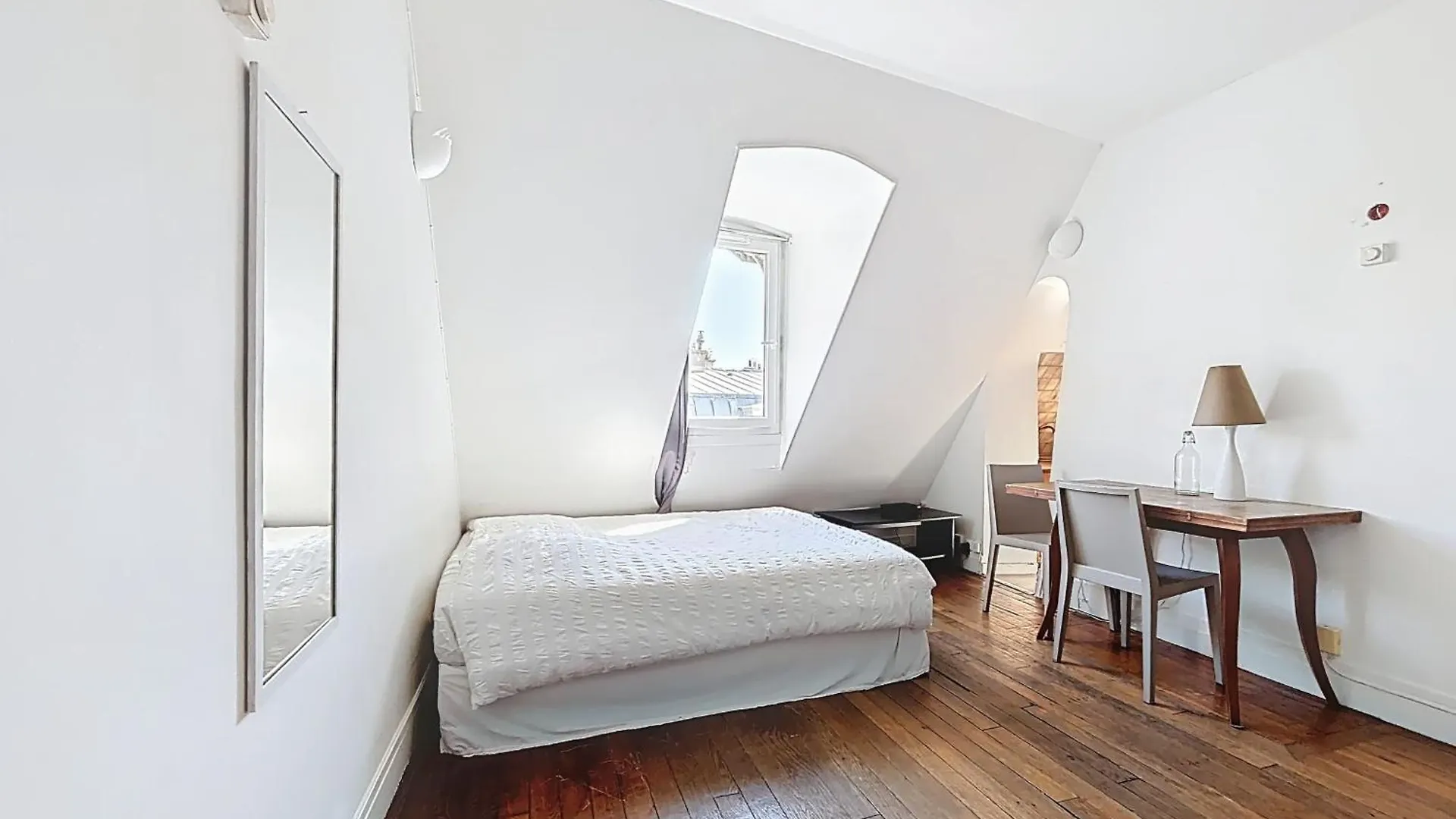 Charming Apartment Near Grands Boulevards location
